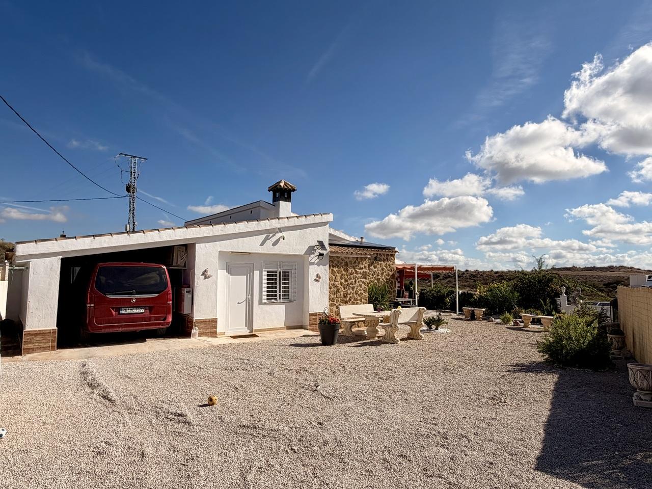 Villa for Sale in Fortuna