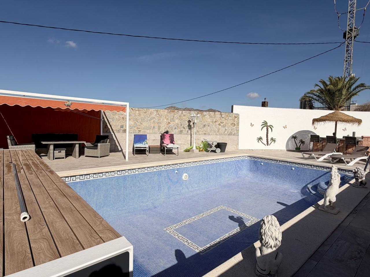 Villa for Sale in Fortuna