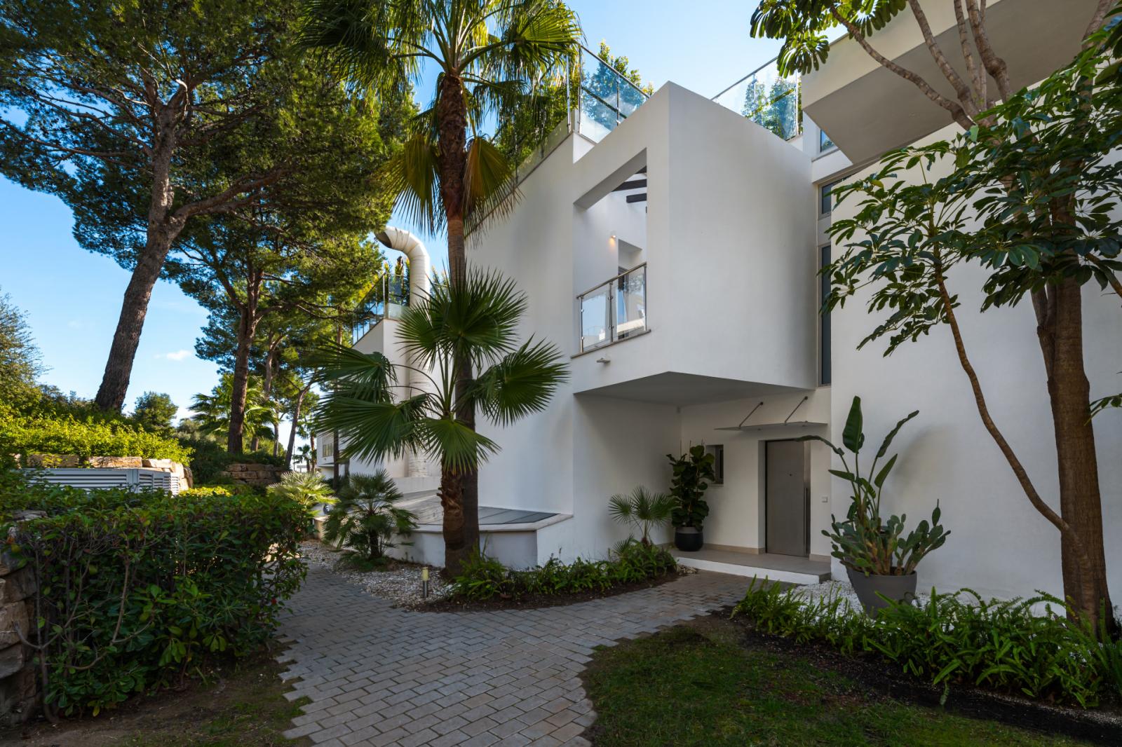 Semi-detached House for Sale in Marbella