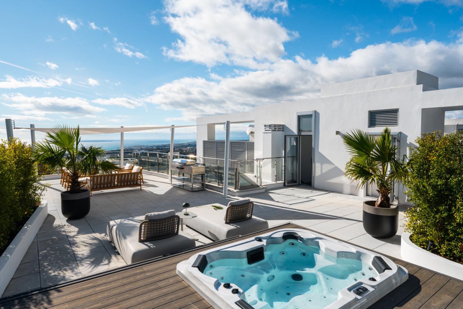 Semi-detached House for Sale in Marbella