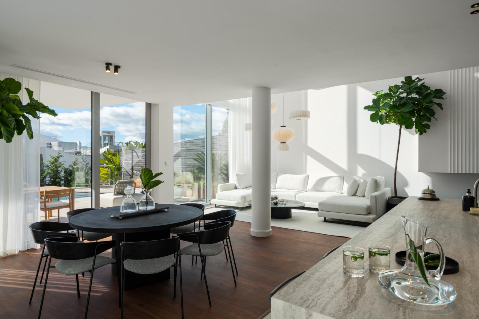 Semi-detached House for Sale in Marbella