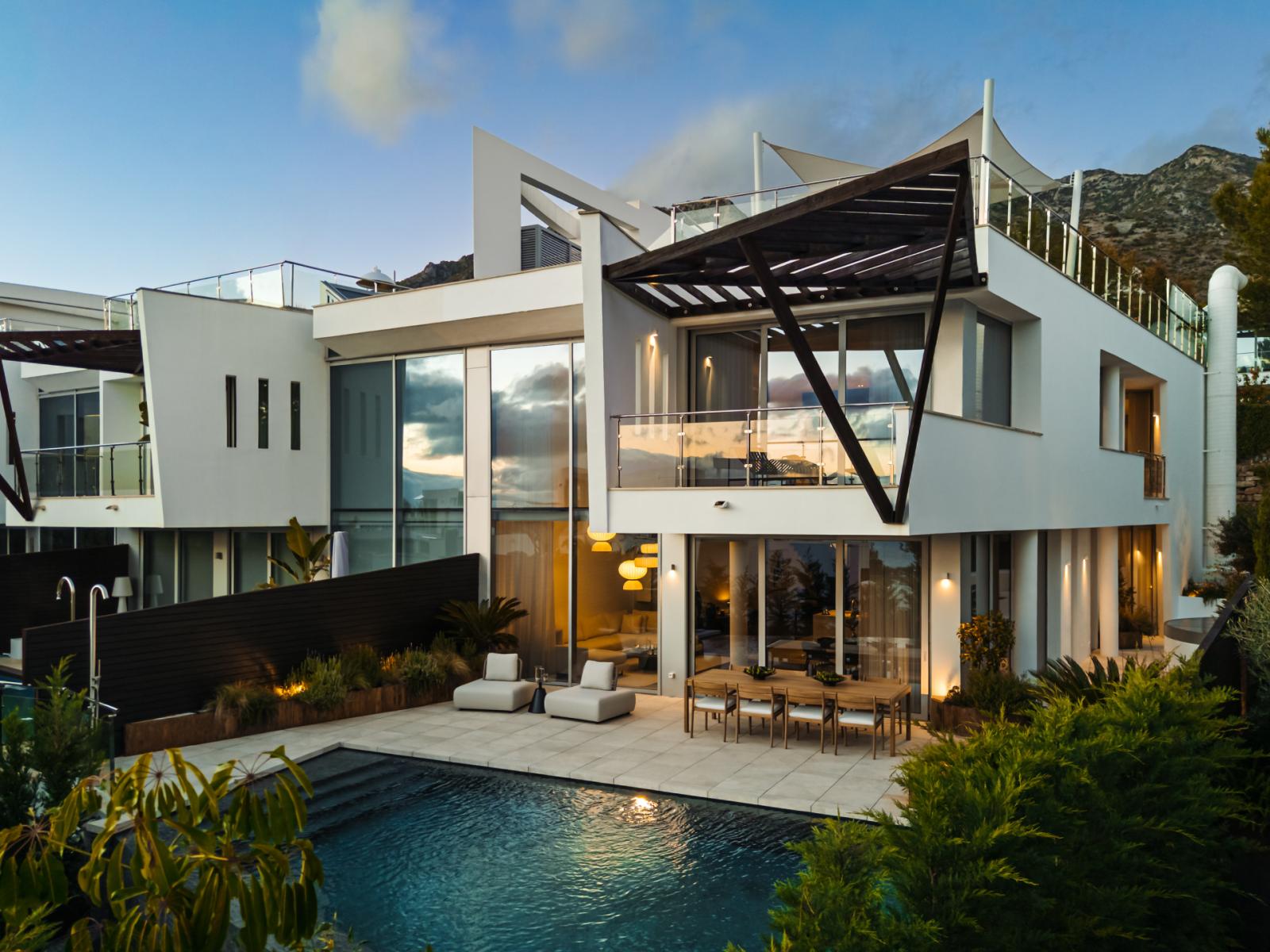 Semi-detached House for Sale in Marbella