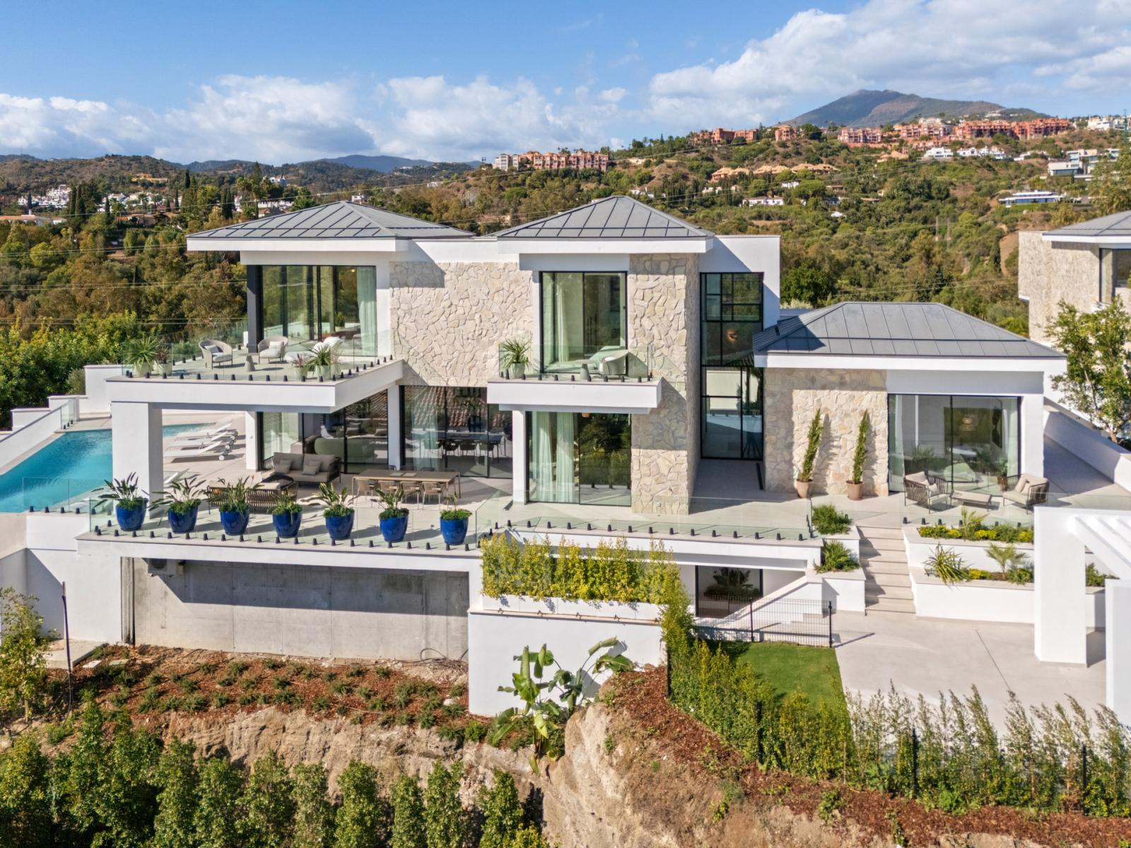 Villa for Sale in Benahavís