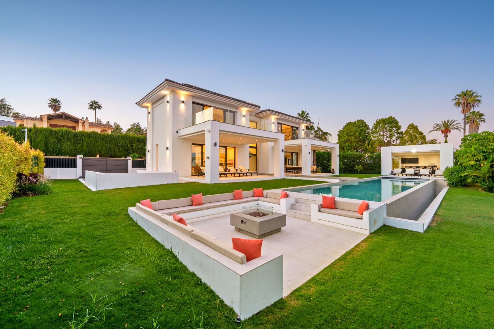Villa for Sale in Benahavís