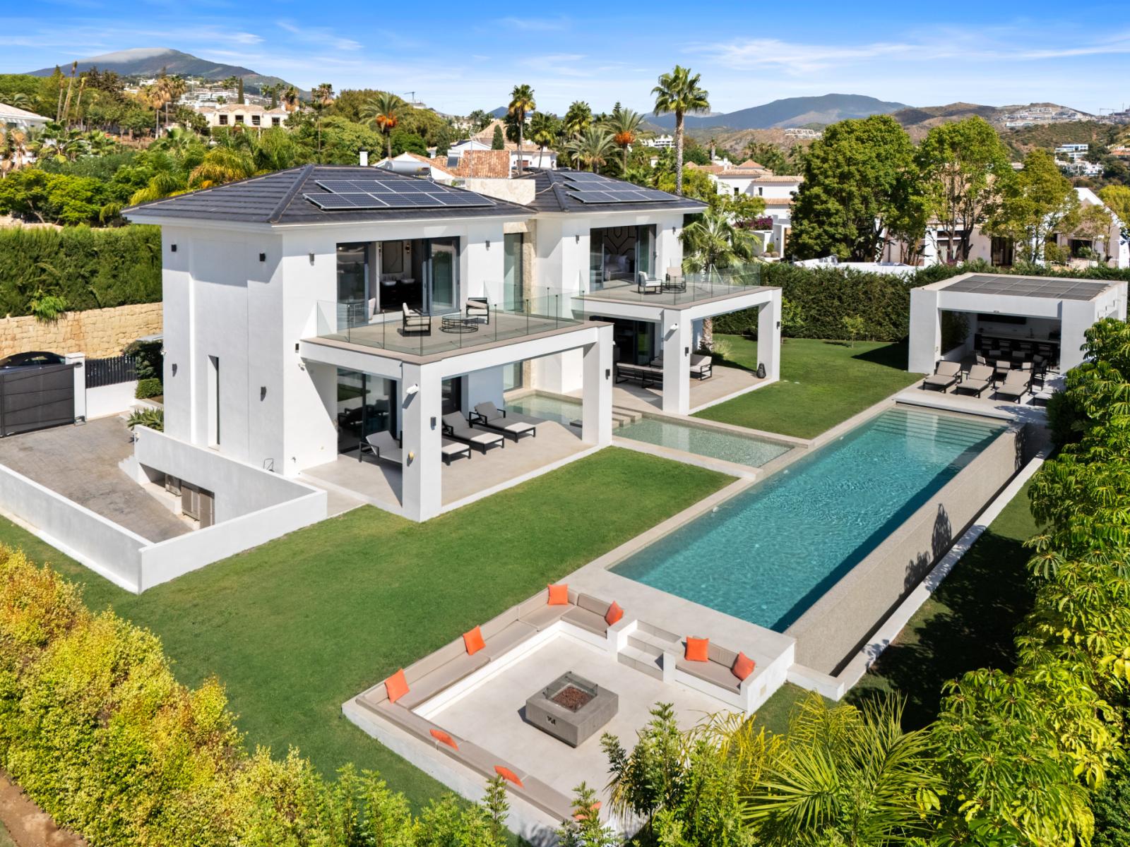 Villa for Sale in Benahavís