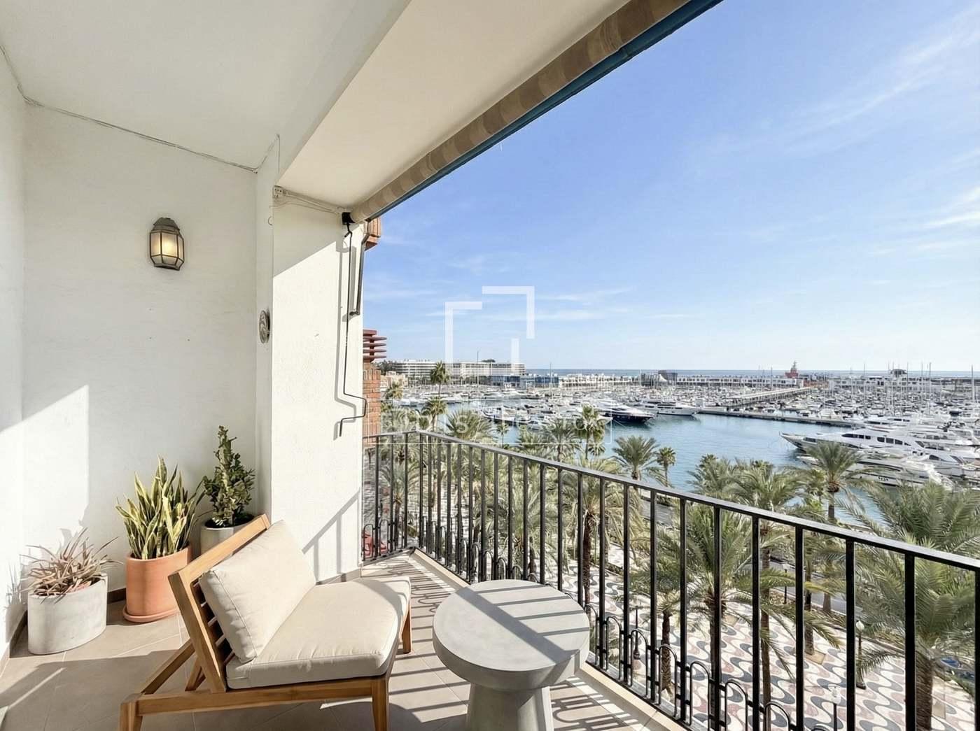 Apartamento en Venta en Alicante