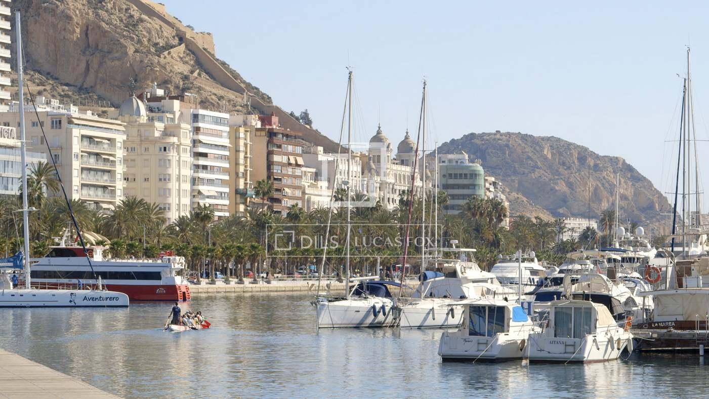 Apartamento en Venta en Alicante