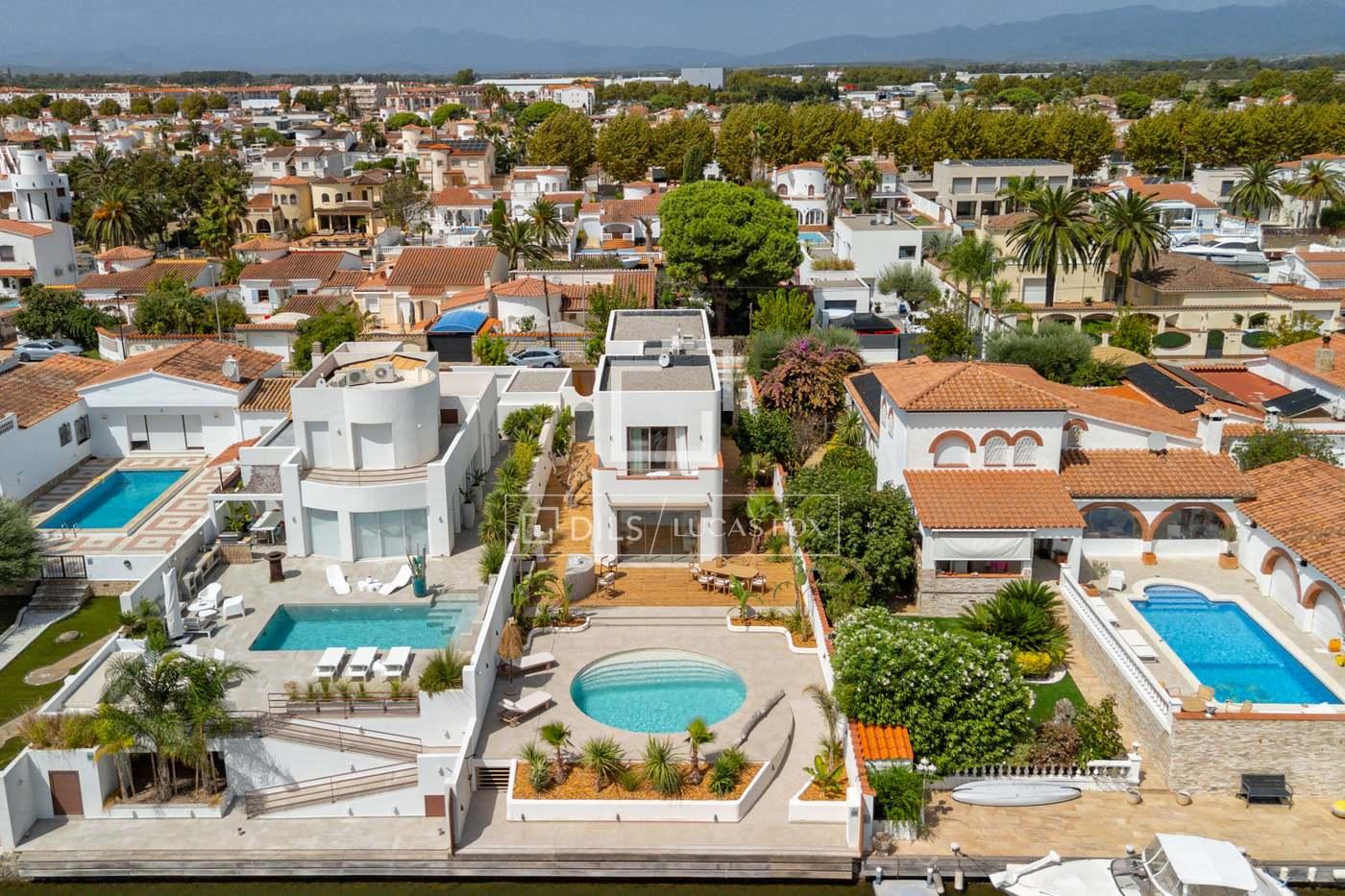 House for Sale in Empuriabrava