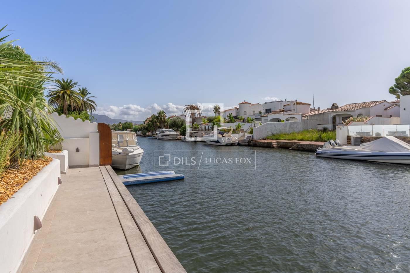 House for Sale in Empuriabrava