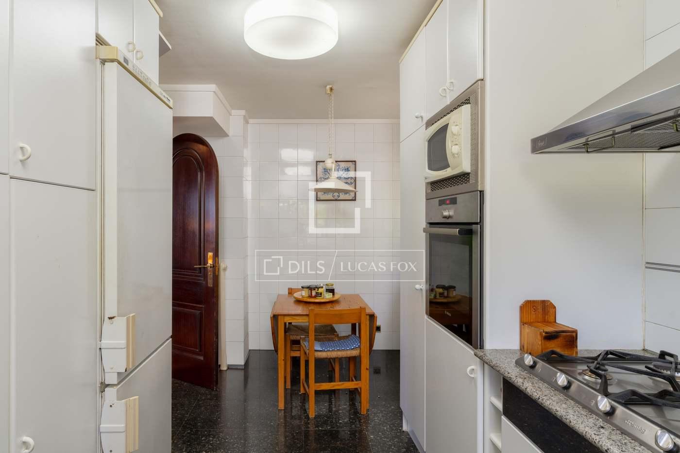 House for Sale in Roses
