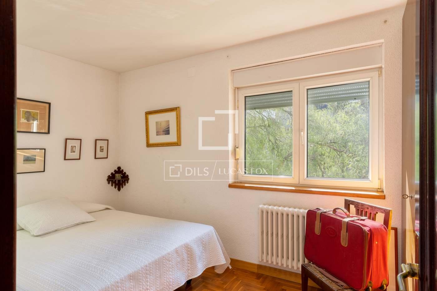 House for Sale in Roses