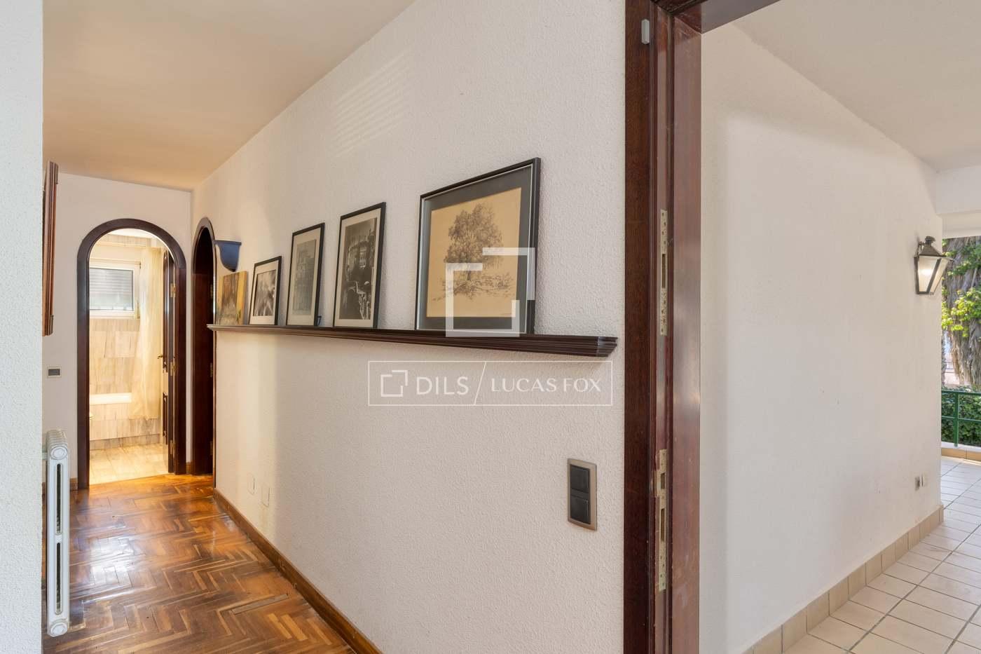 House for Sale in Roses