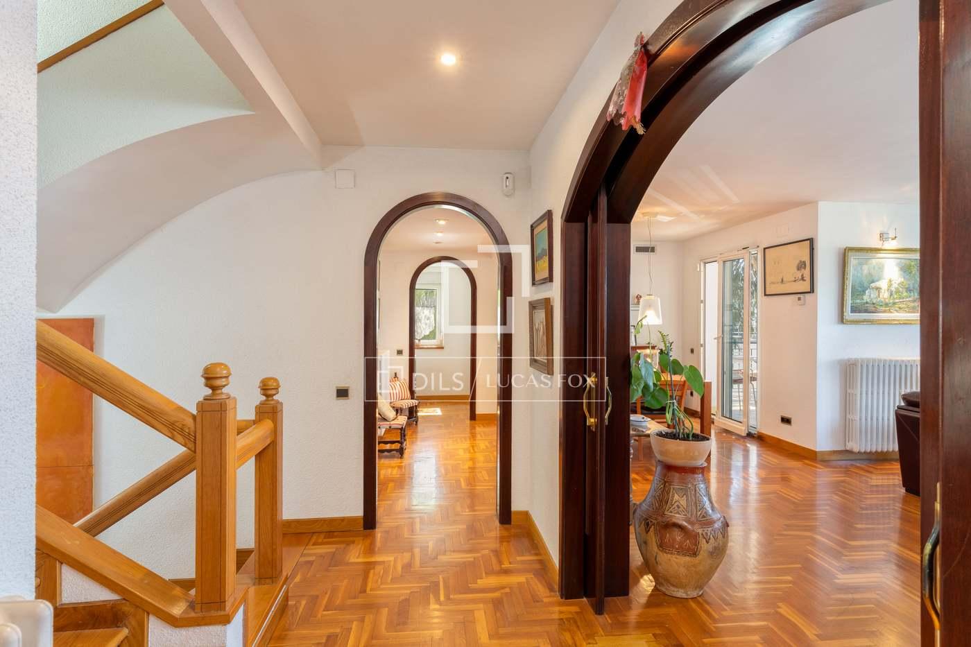 House for Sale in Roses