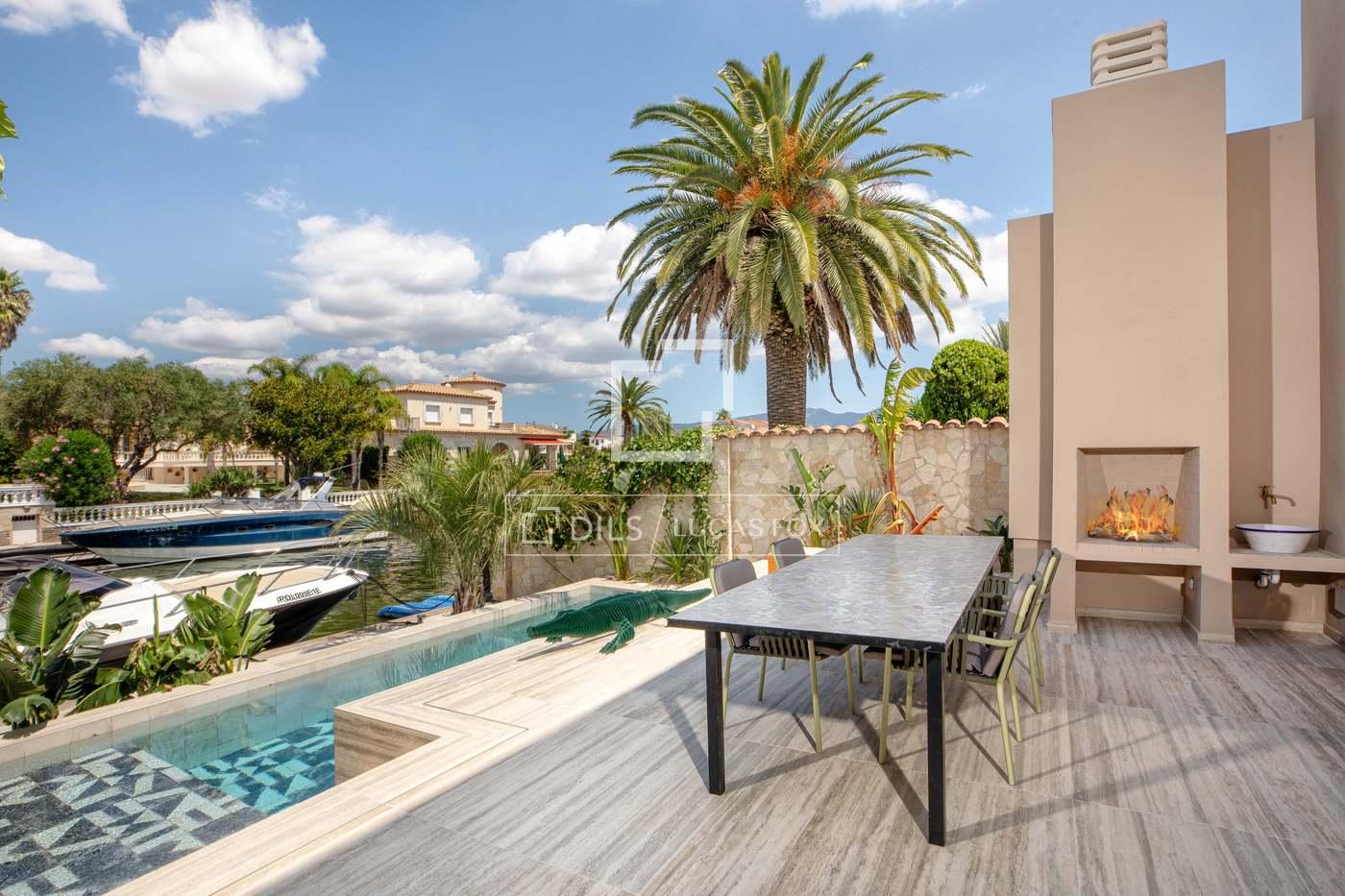 House for Sale in Empuriabrava