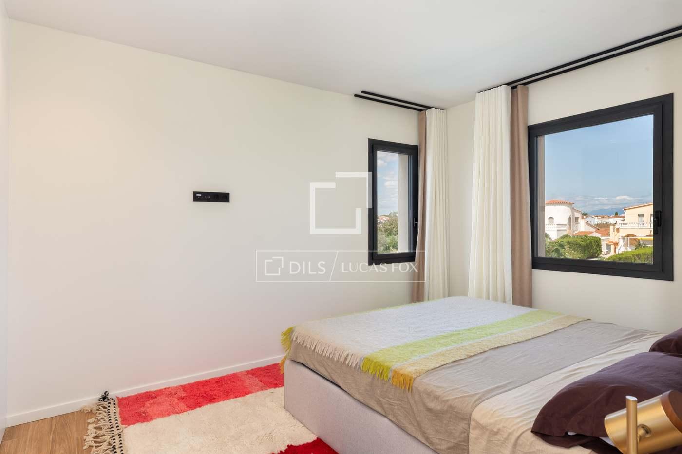 House for Sale in Empuriabrava