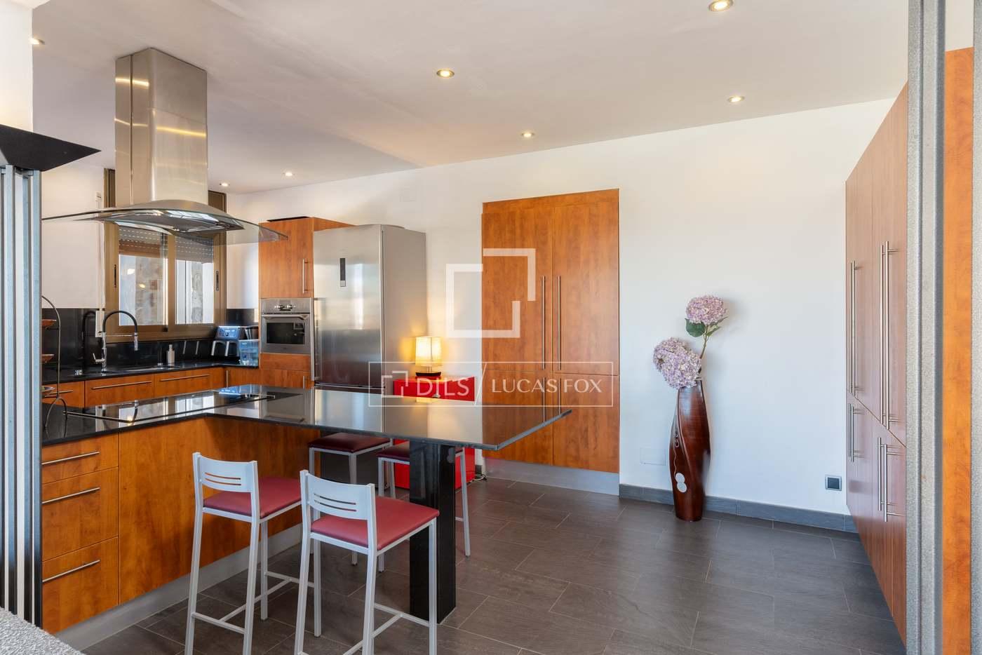 House for Sale in Roses