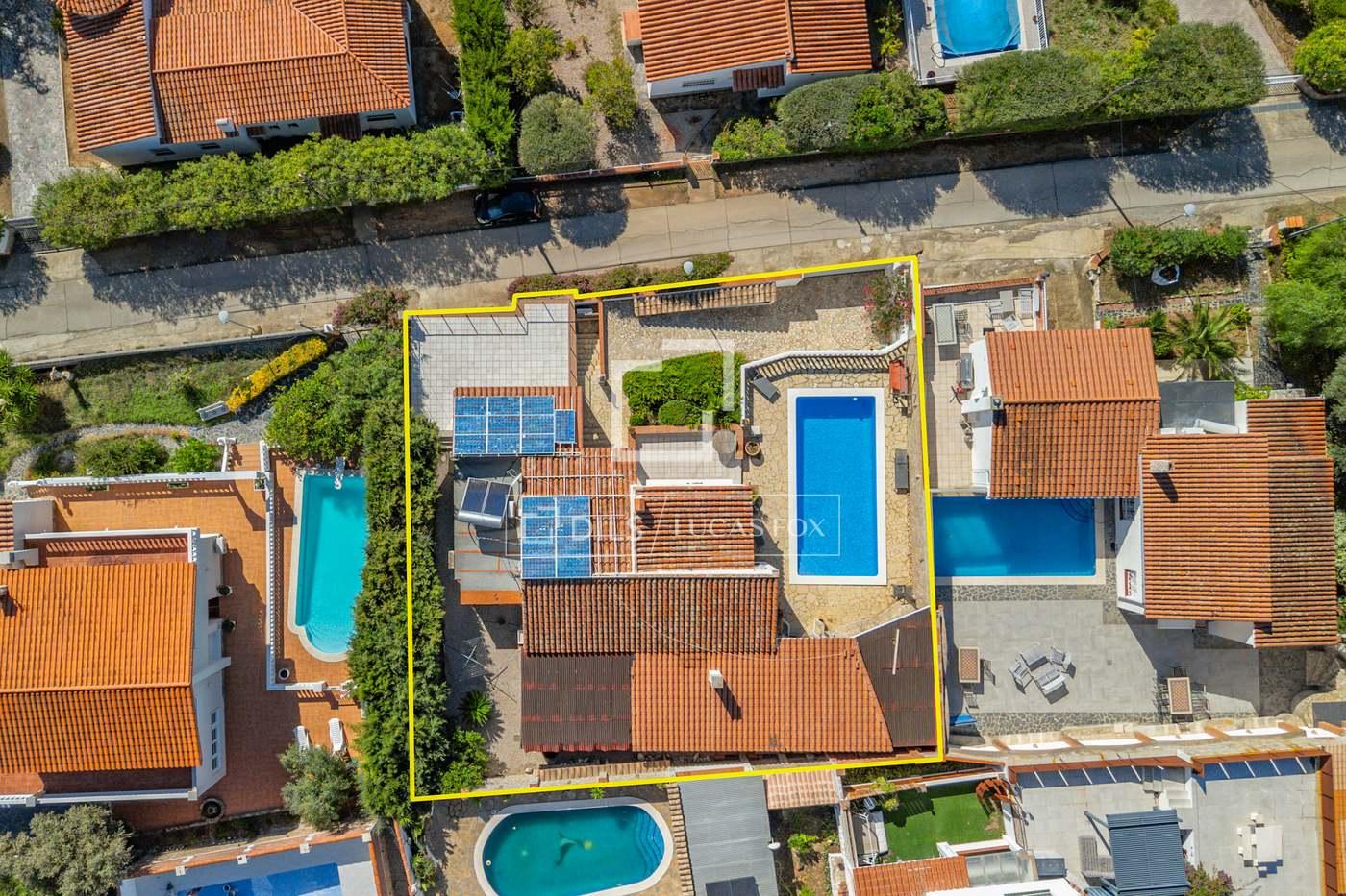 House for Sale in Roses