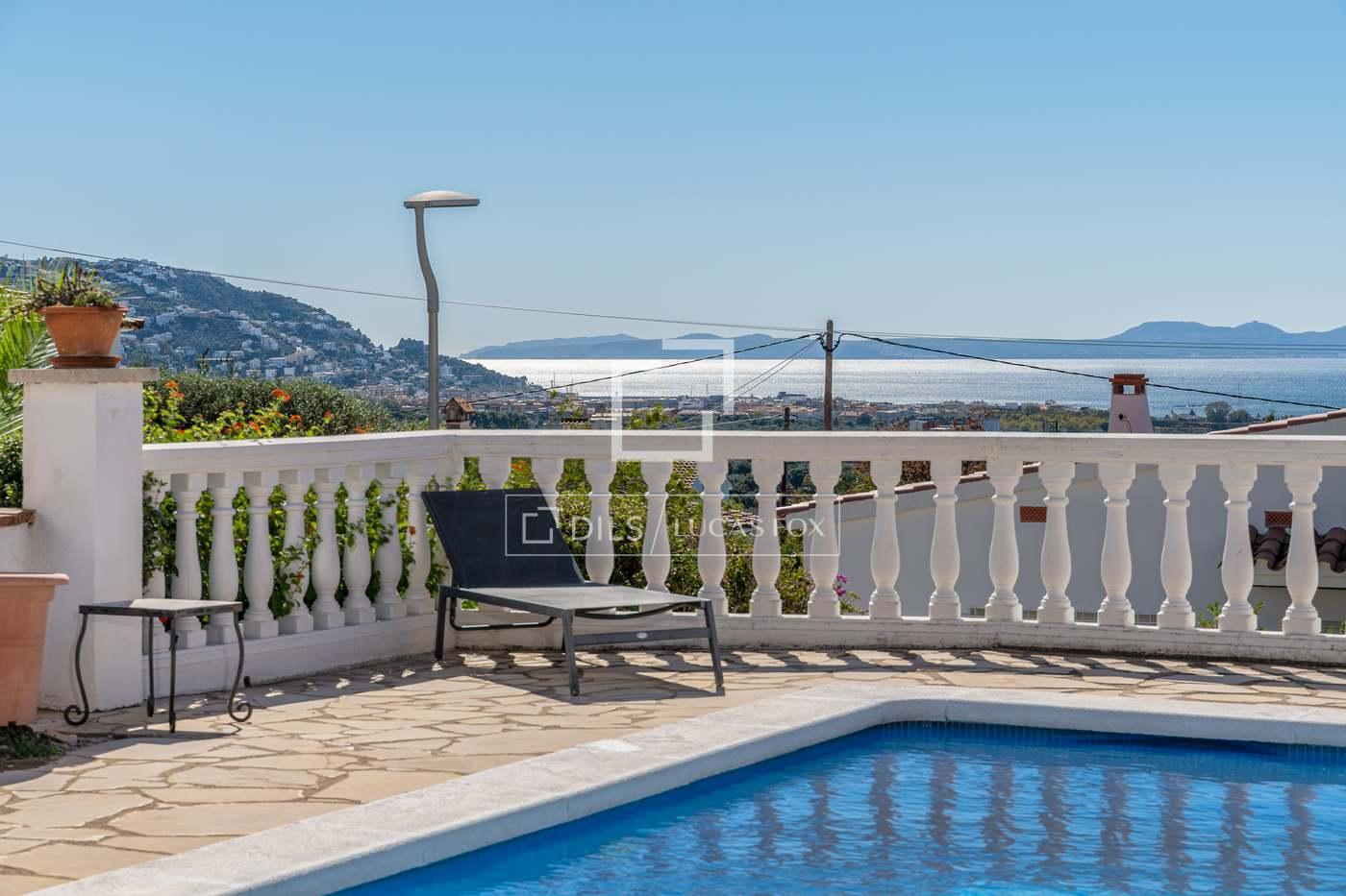 House for Sale in Roses