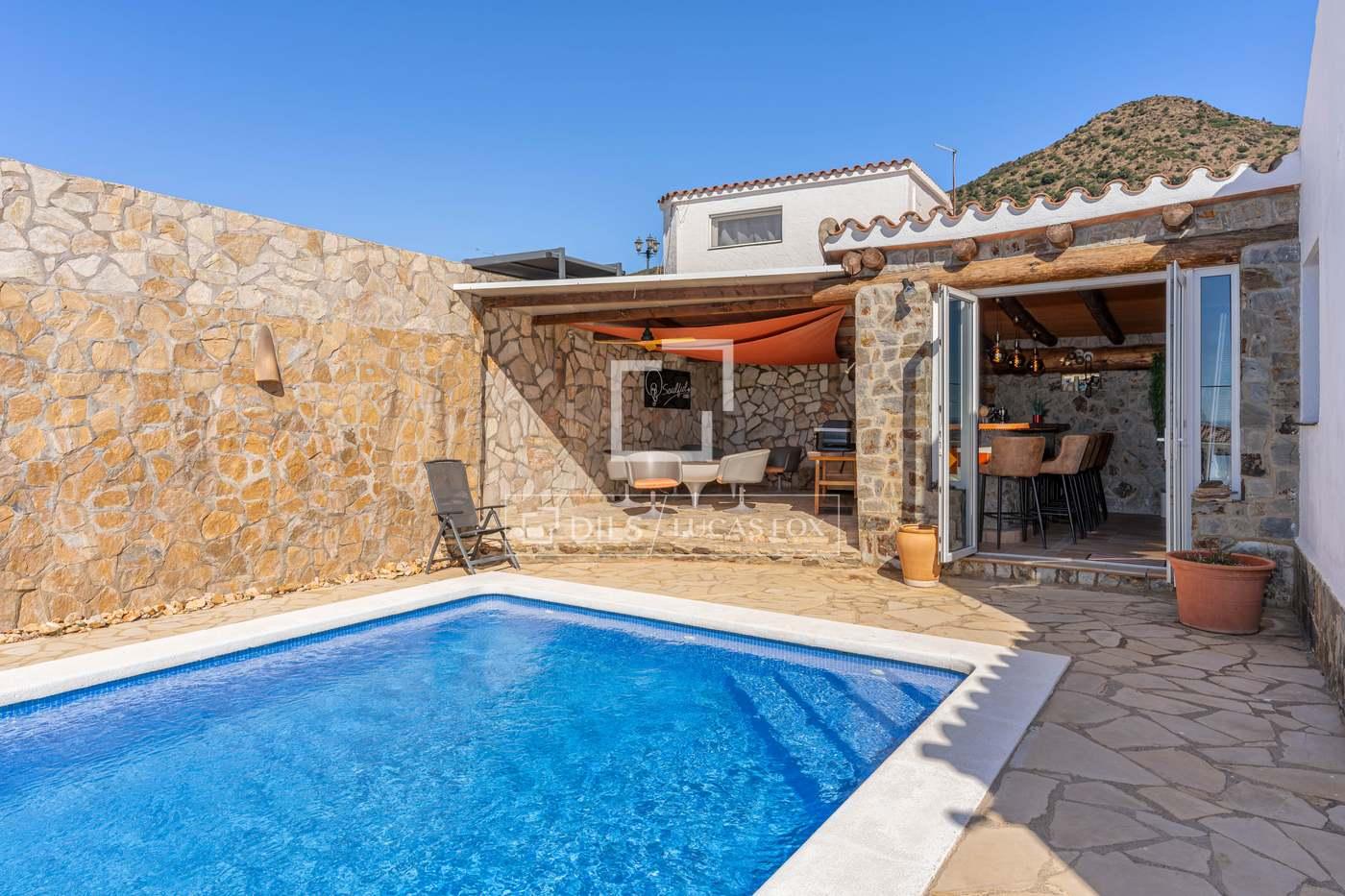 House for Sale in Roses