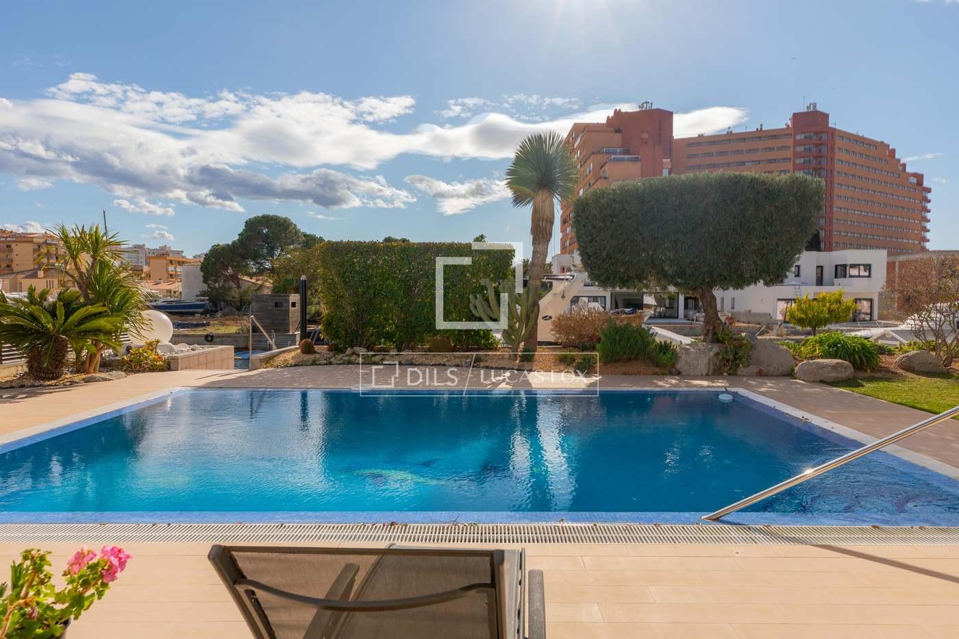Casa en Venta en Roses