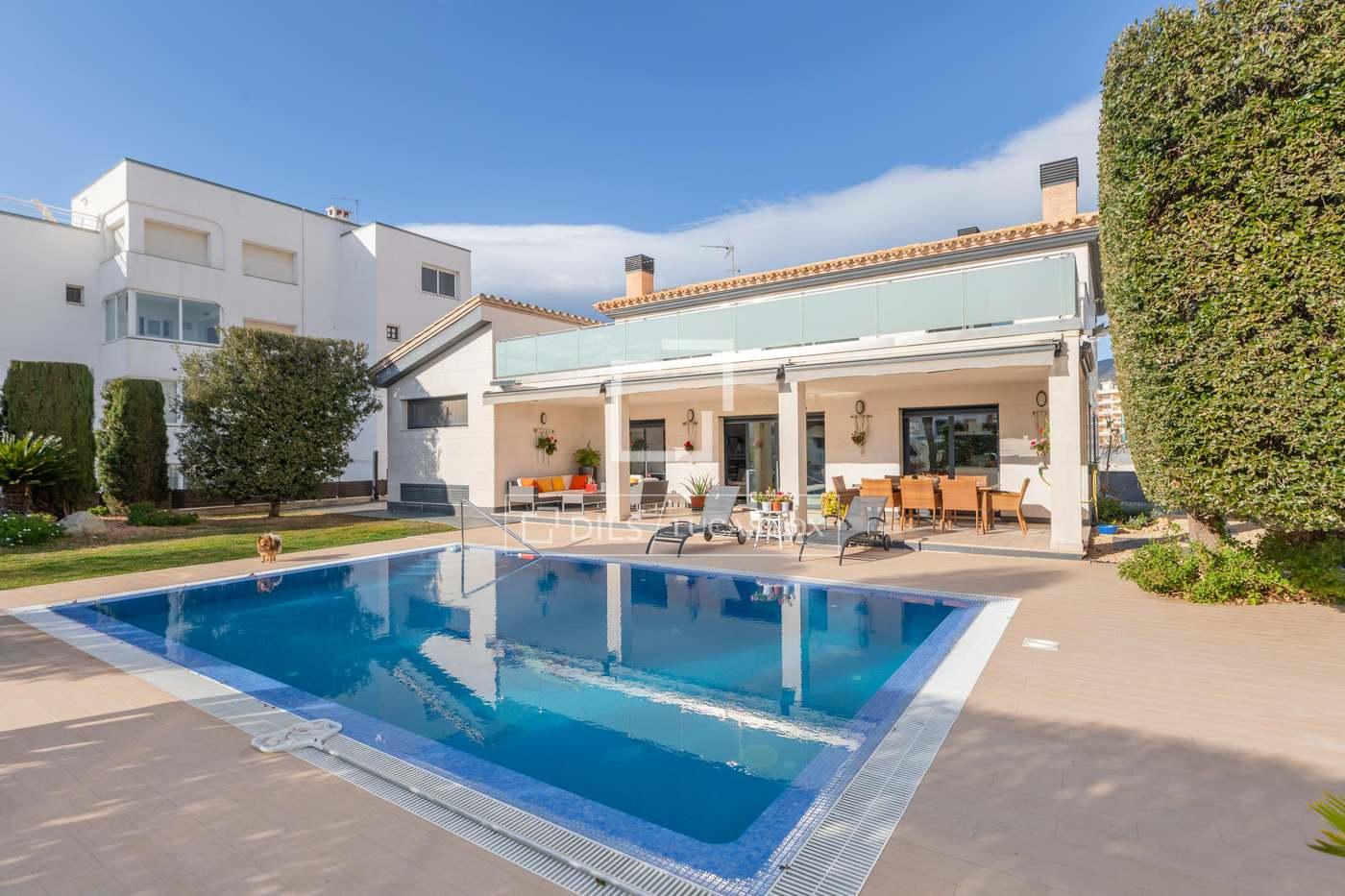 Casa en Venta en Roses