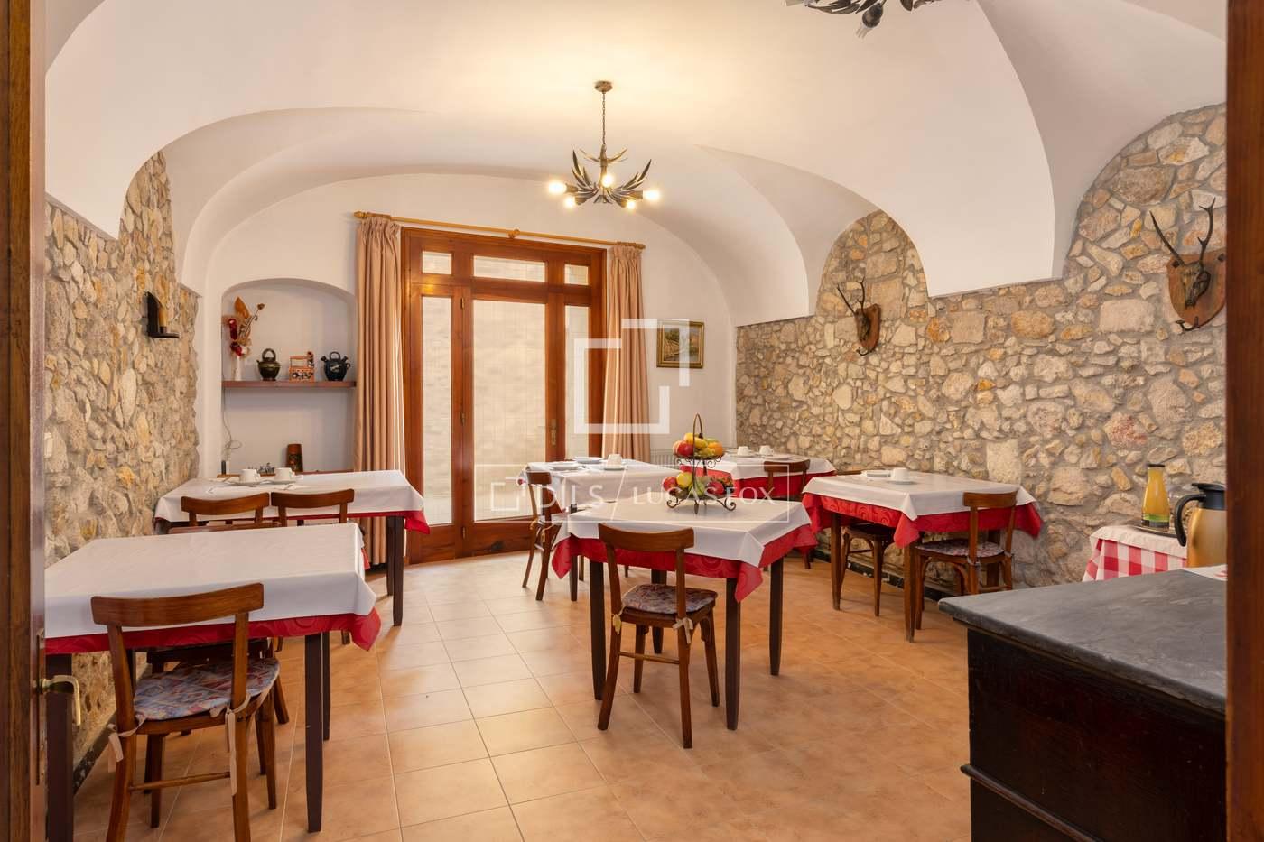Hotel for Sale in Caldes de Malavella