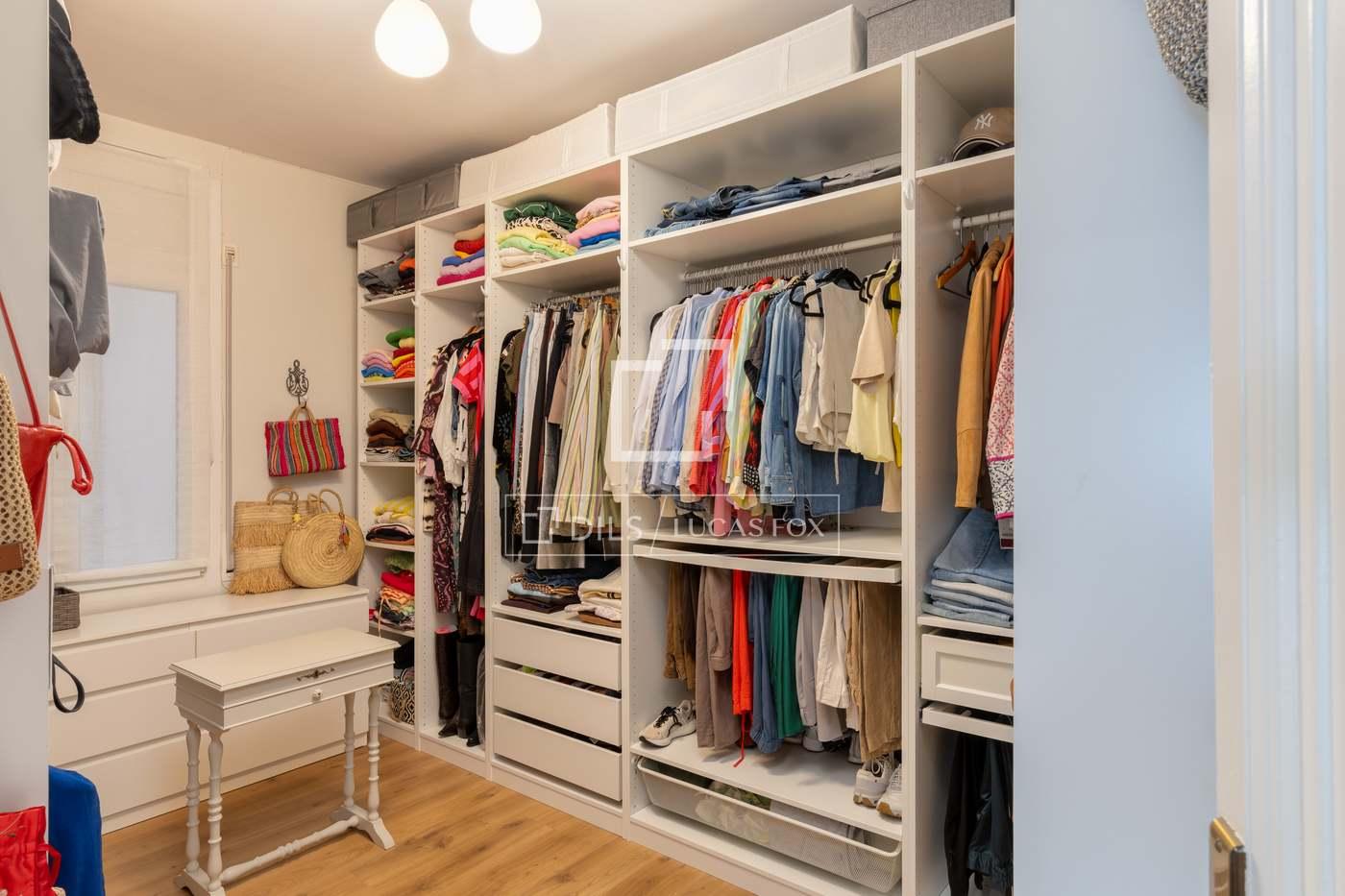 Apartment for Sale in Girona