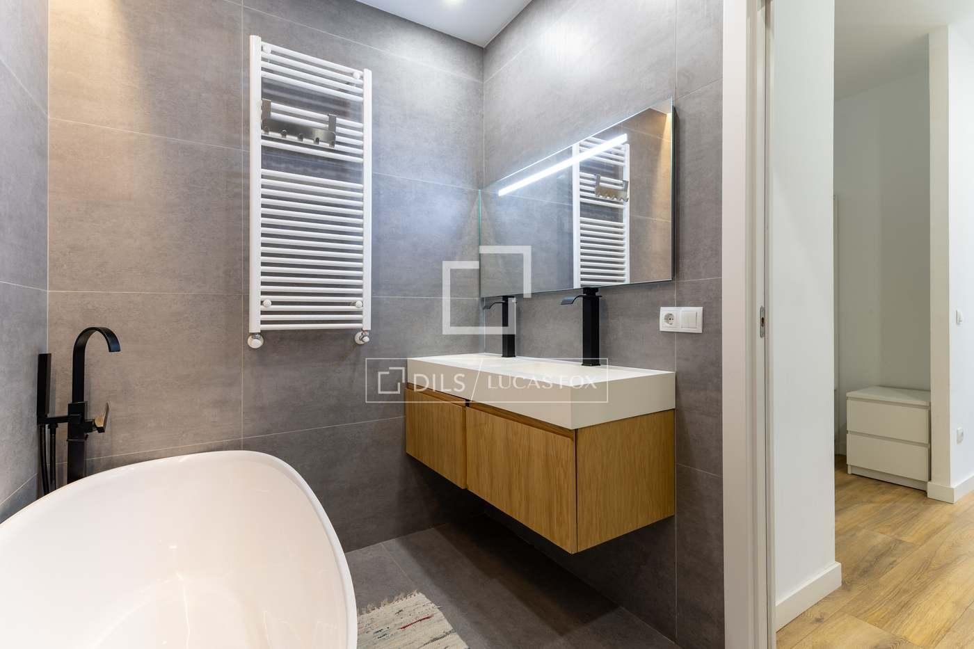 Apartment for Sale in Madrid