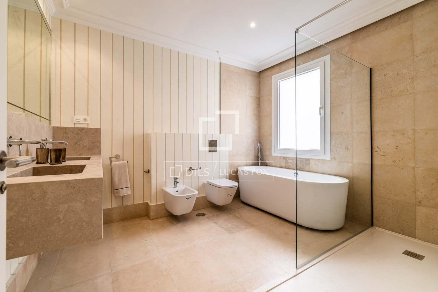 Apartment for Sale in Madrid