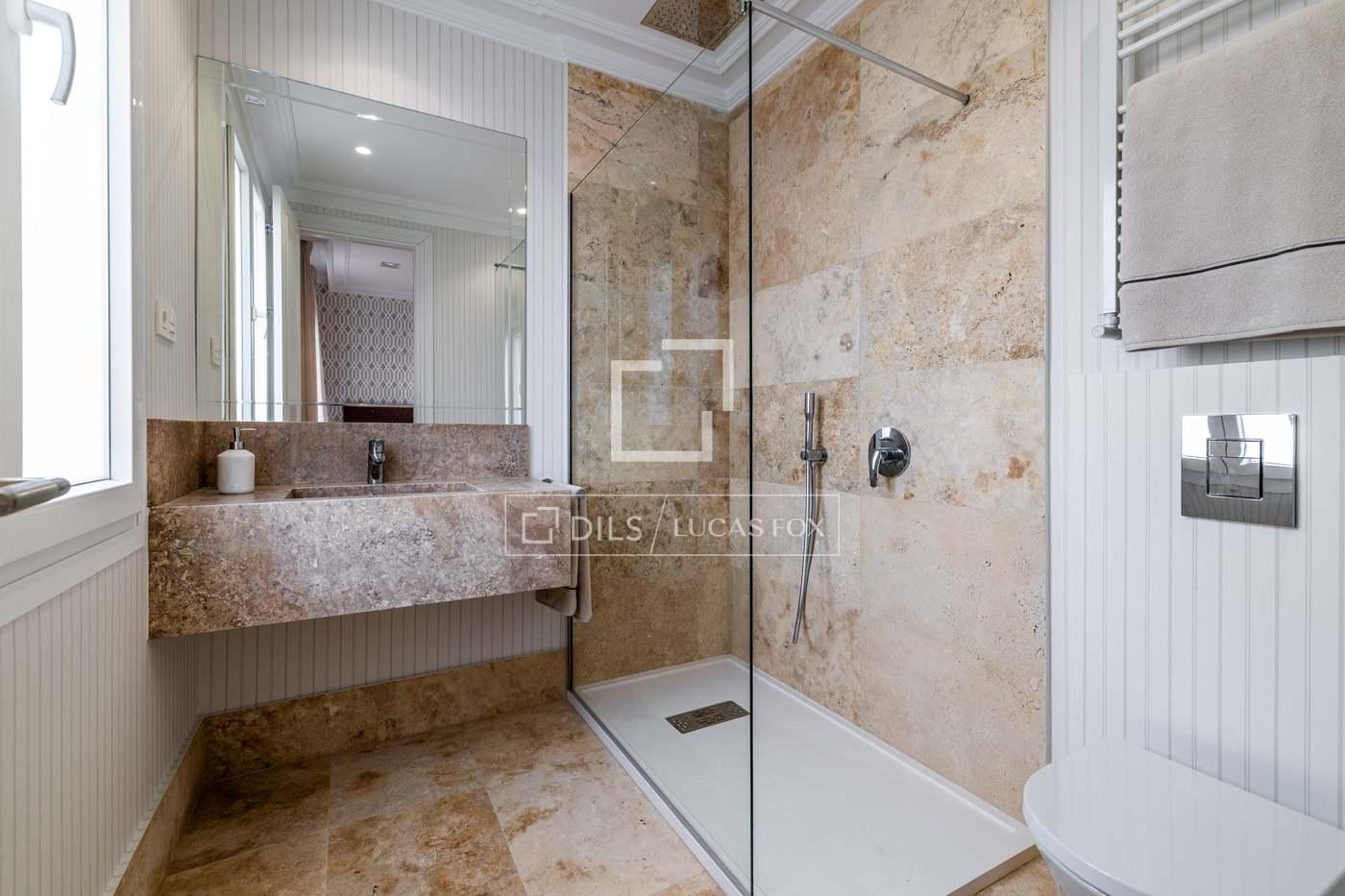 Apartment for Sale in Madrid