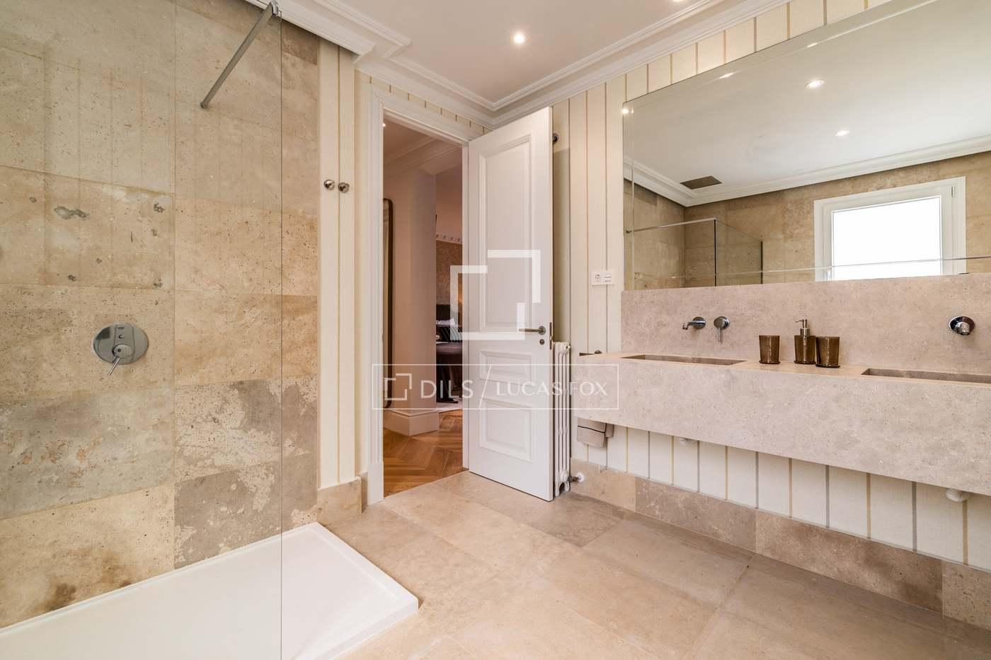 Apartment for Sale in Madrid