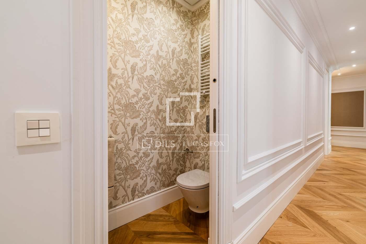 Apartment for Sale in Madrid