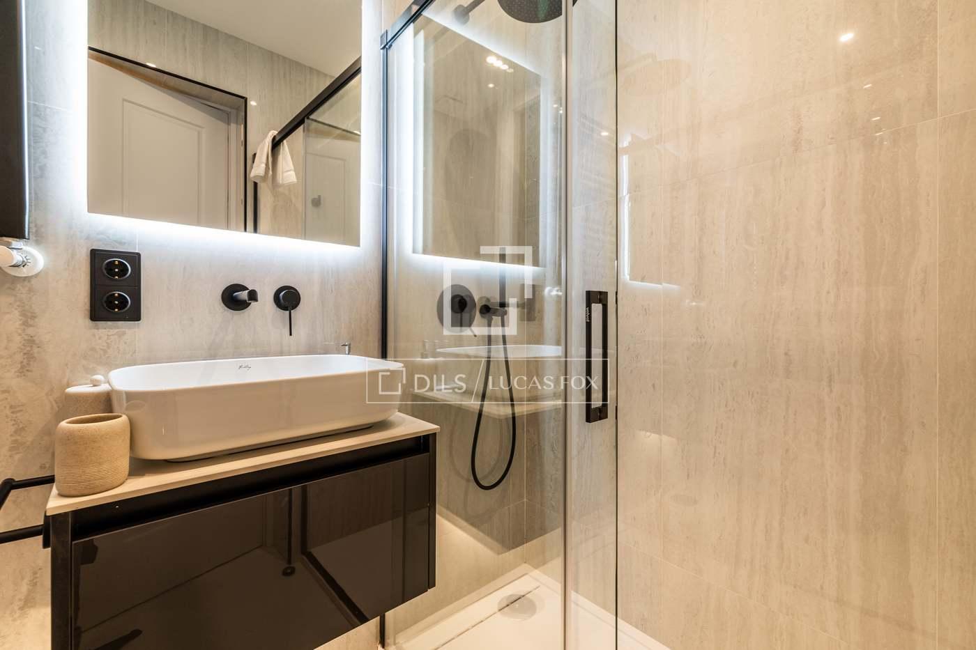 Apartment for Sale in Madrid