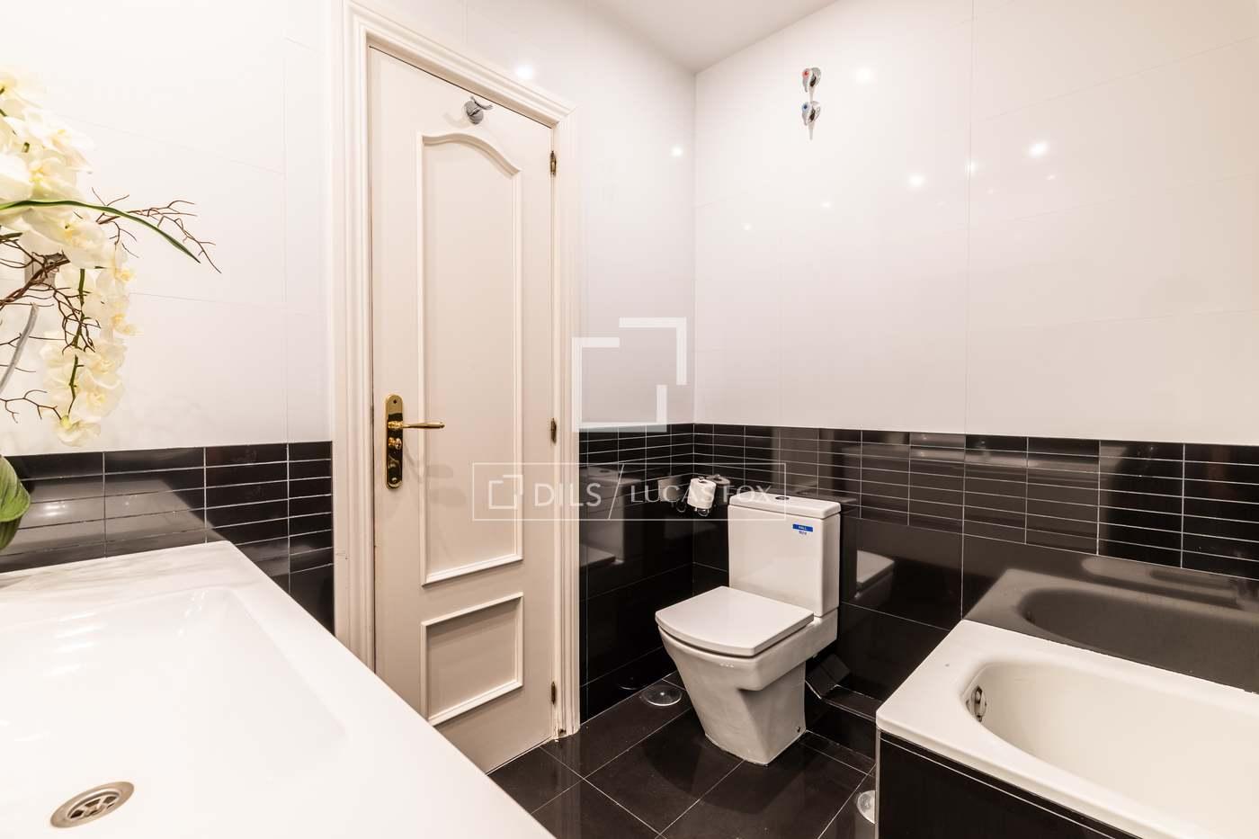 Apartment for Sale in Madrid