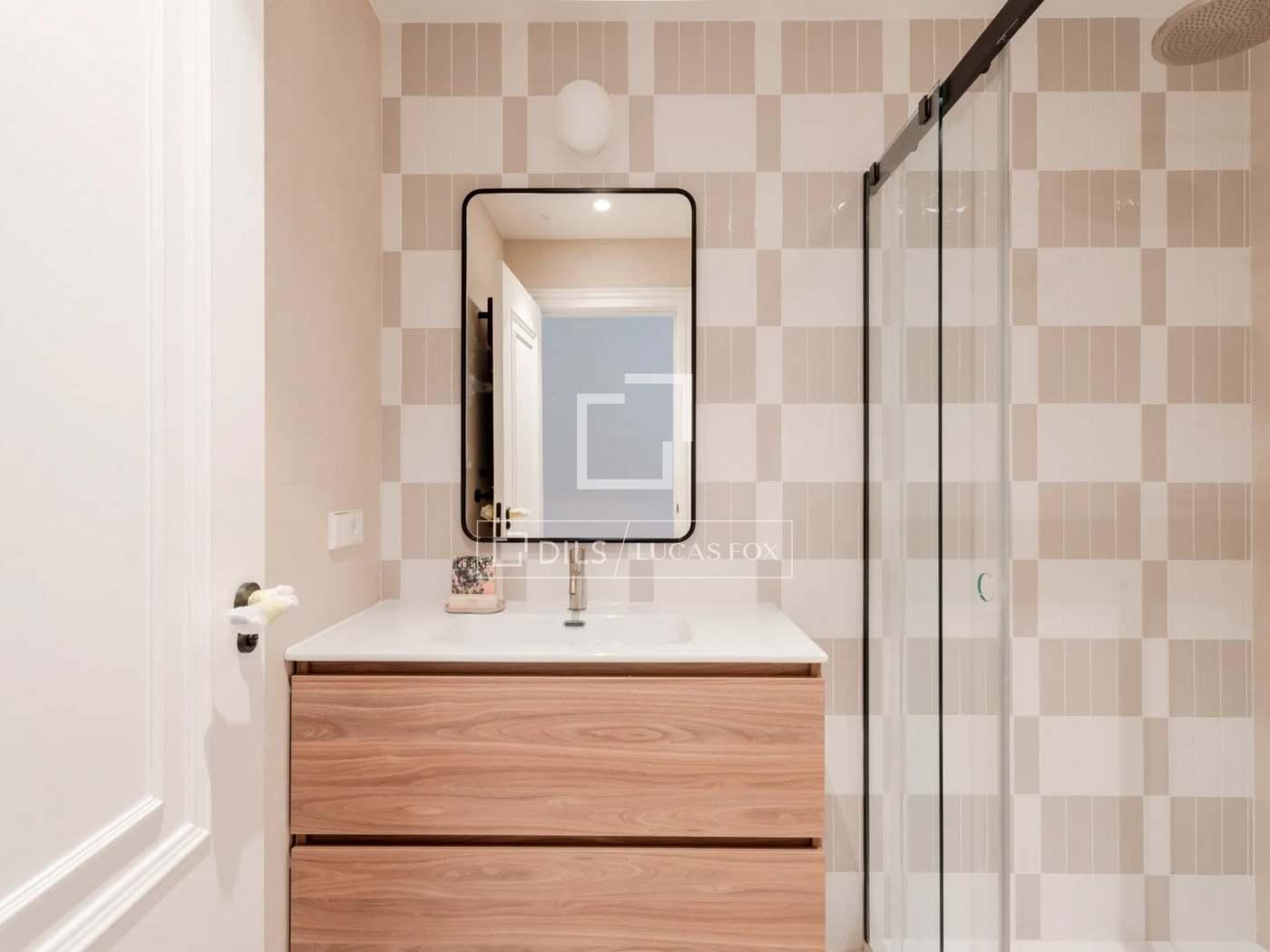 Apartment for Sale in Madrid