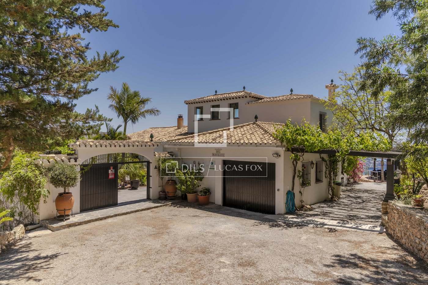 House for Sale in Almuñécar