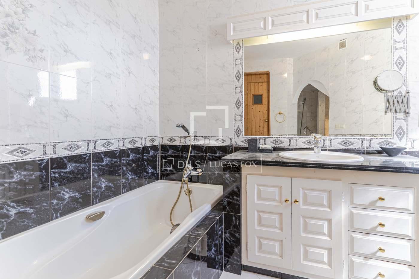 House for Sale in Salobreña