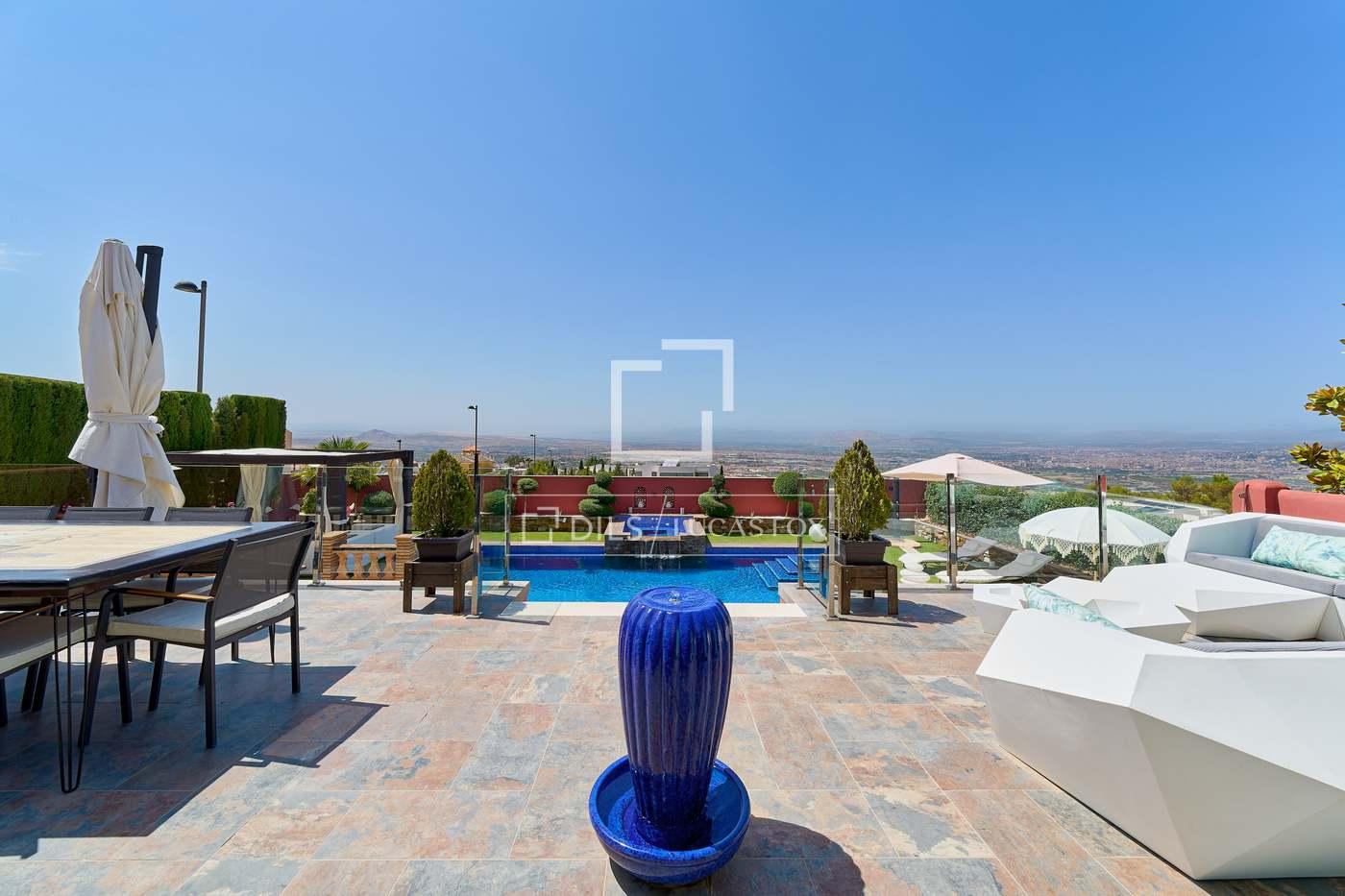 House for Sale in La Zubia
