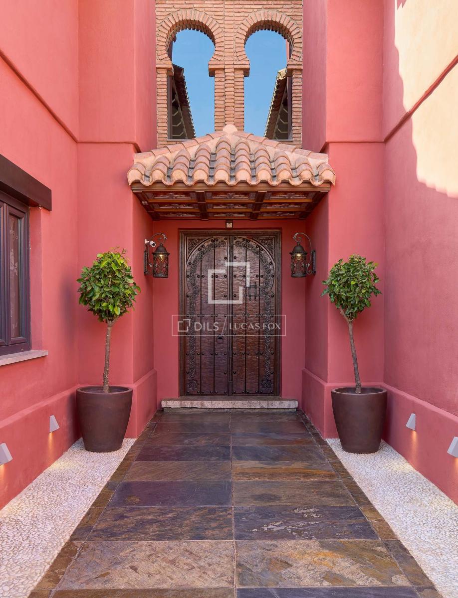 House for Sale in La Zubia