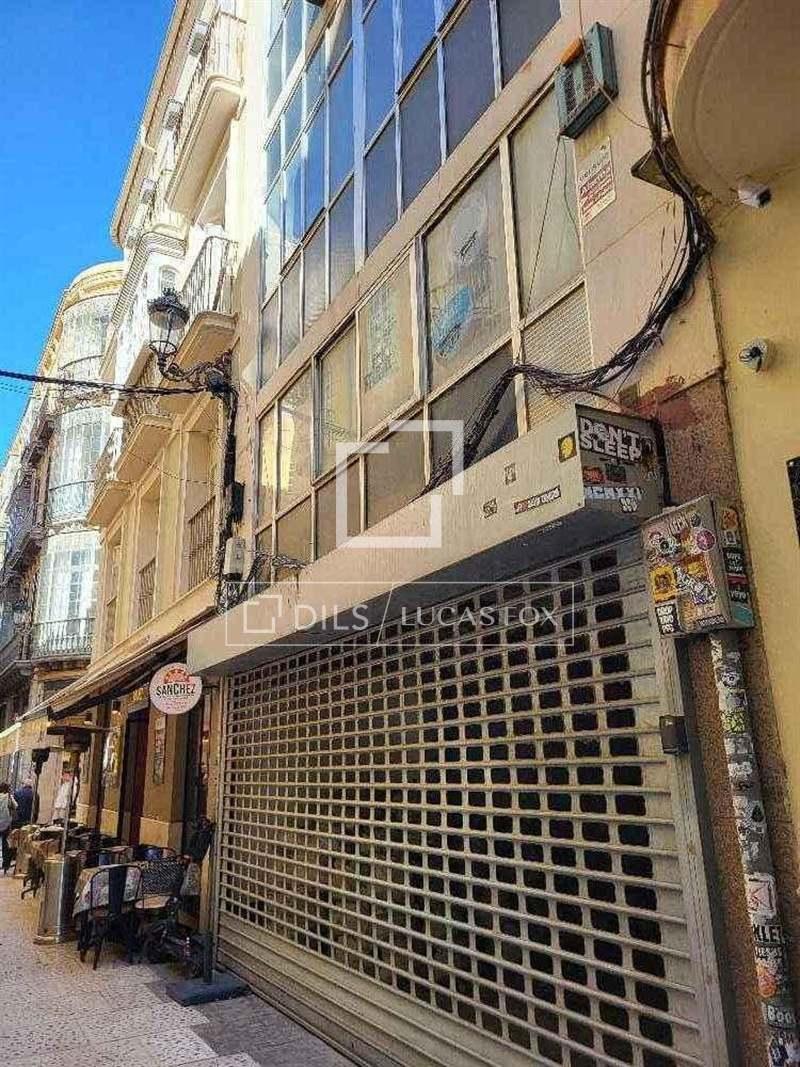 Building for Sale in Málaga