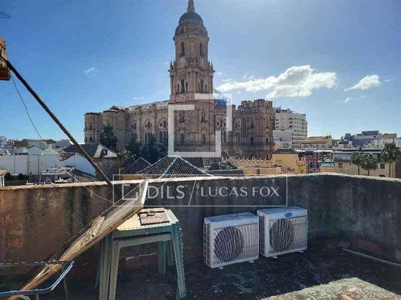 Building for Sale in Málaga