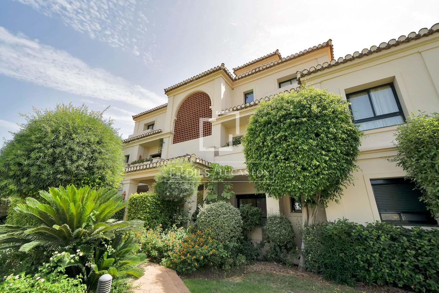 Apartment for Sale in Benahavís