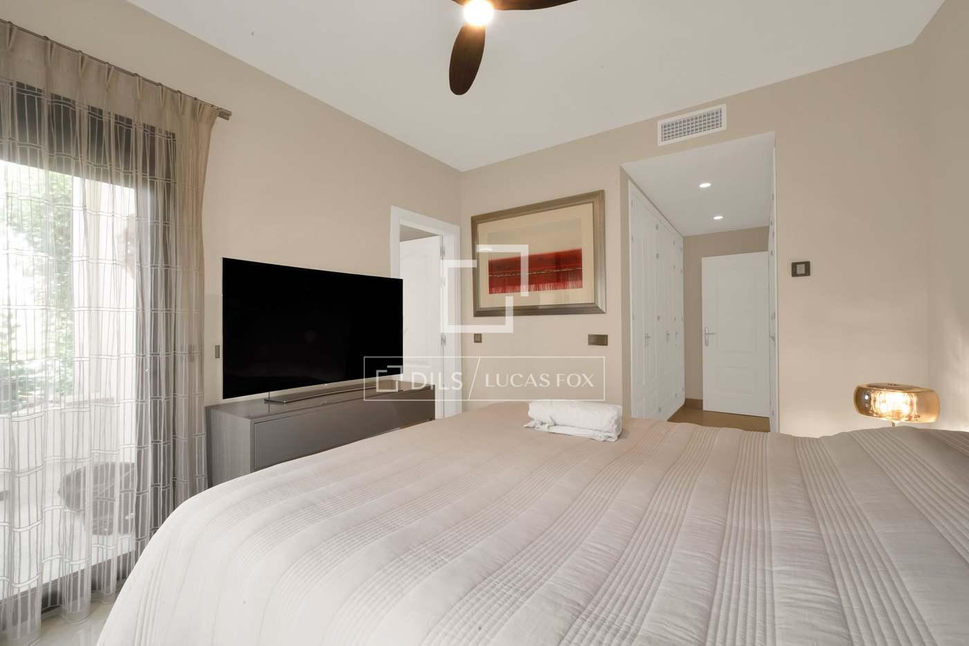 Apartment for Sale in Benahavís