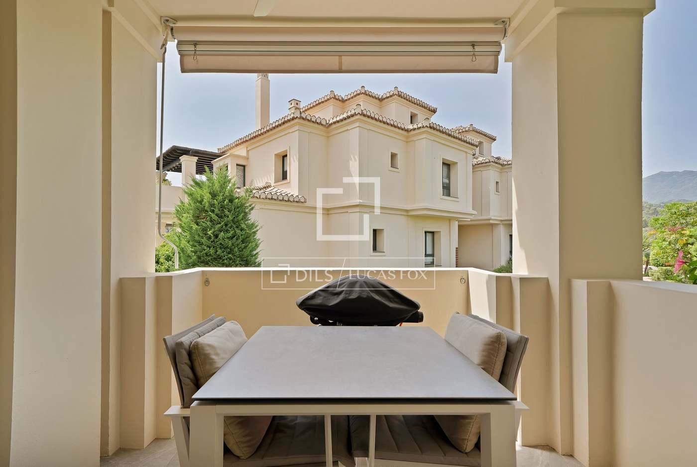 Apartment for Sale in Benahavís