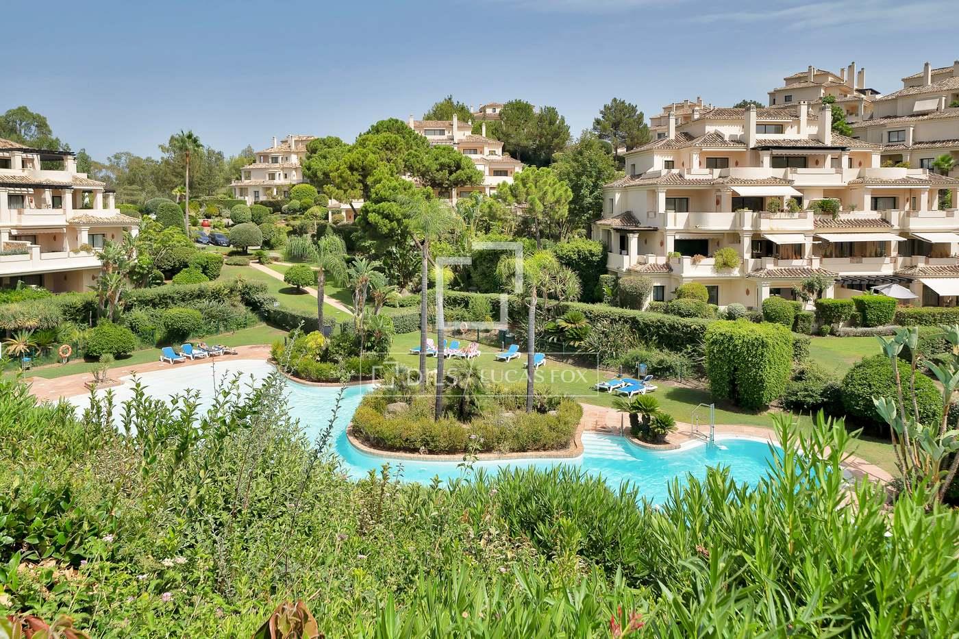 Apartment for Sale in Benahavís
