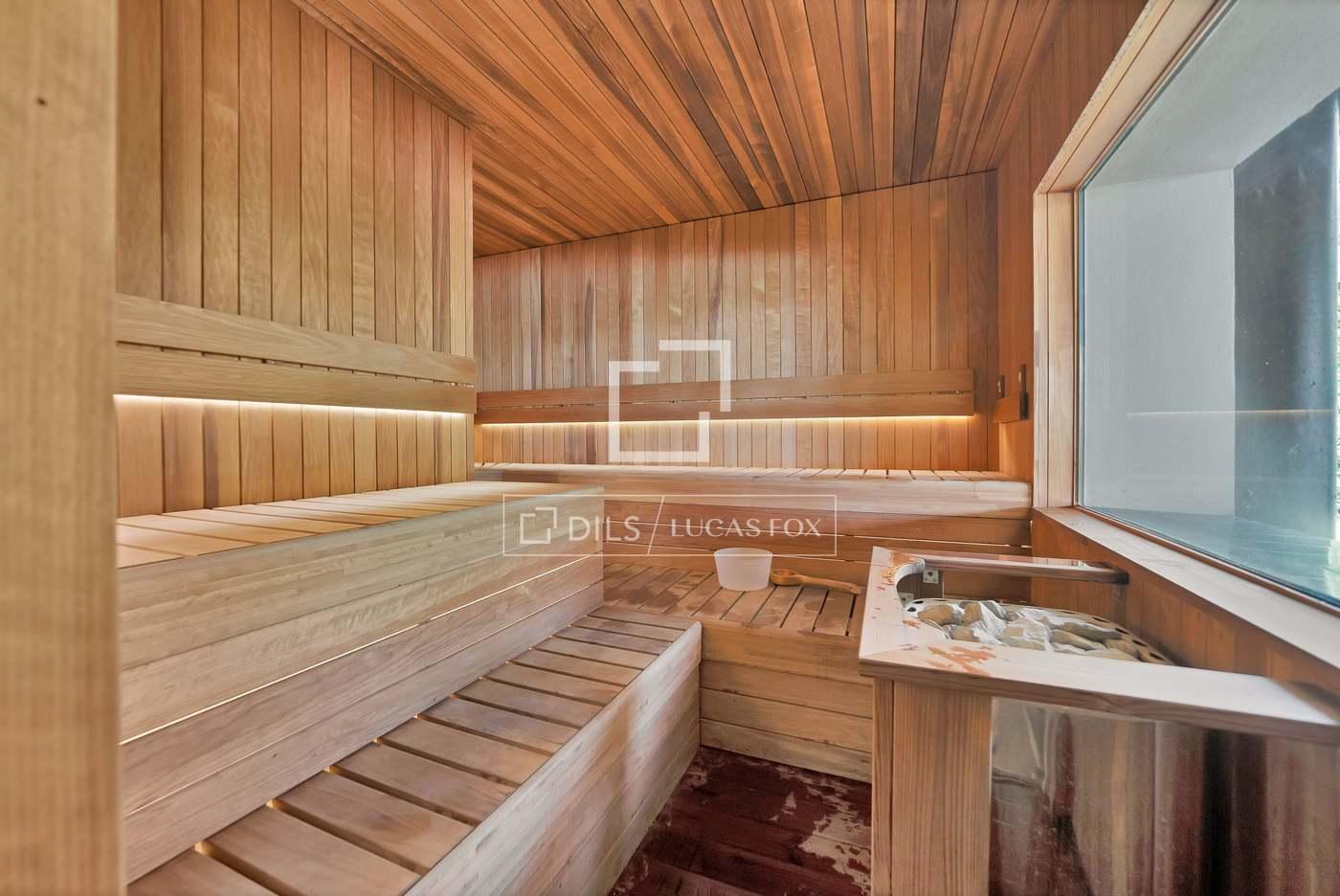 Apartment for Sale in Benahavís