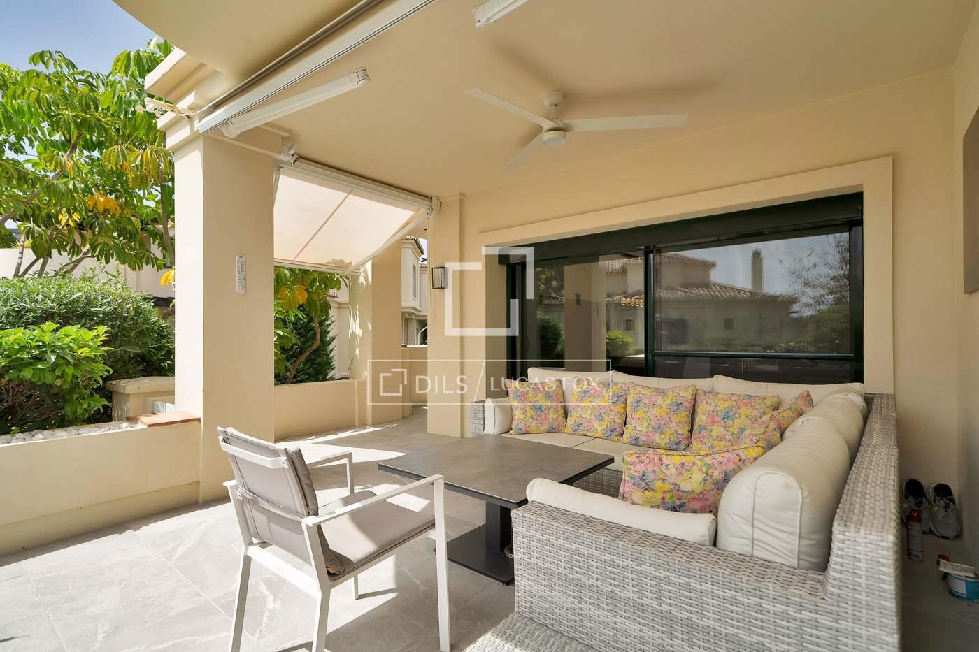 Apartment for Sale in Benahavís