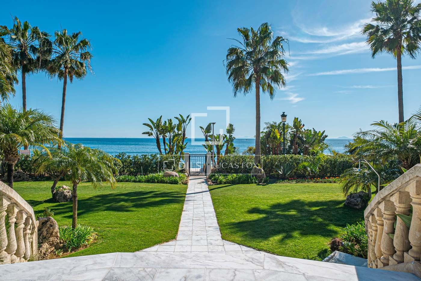Apartamento en Venta en Estepona