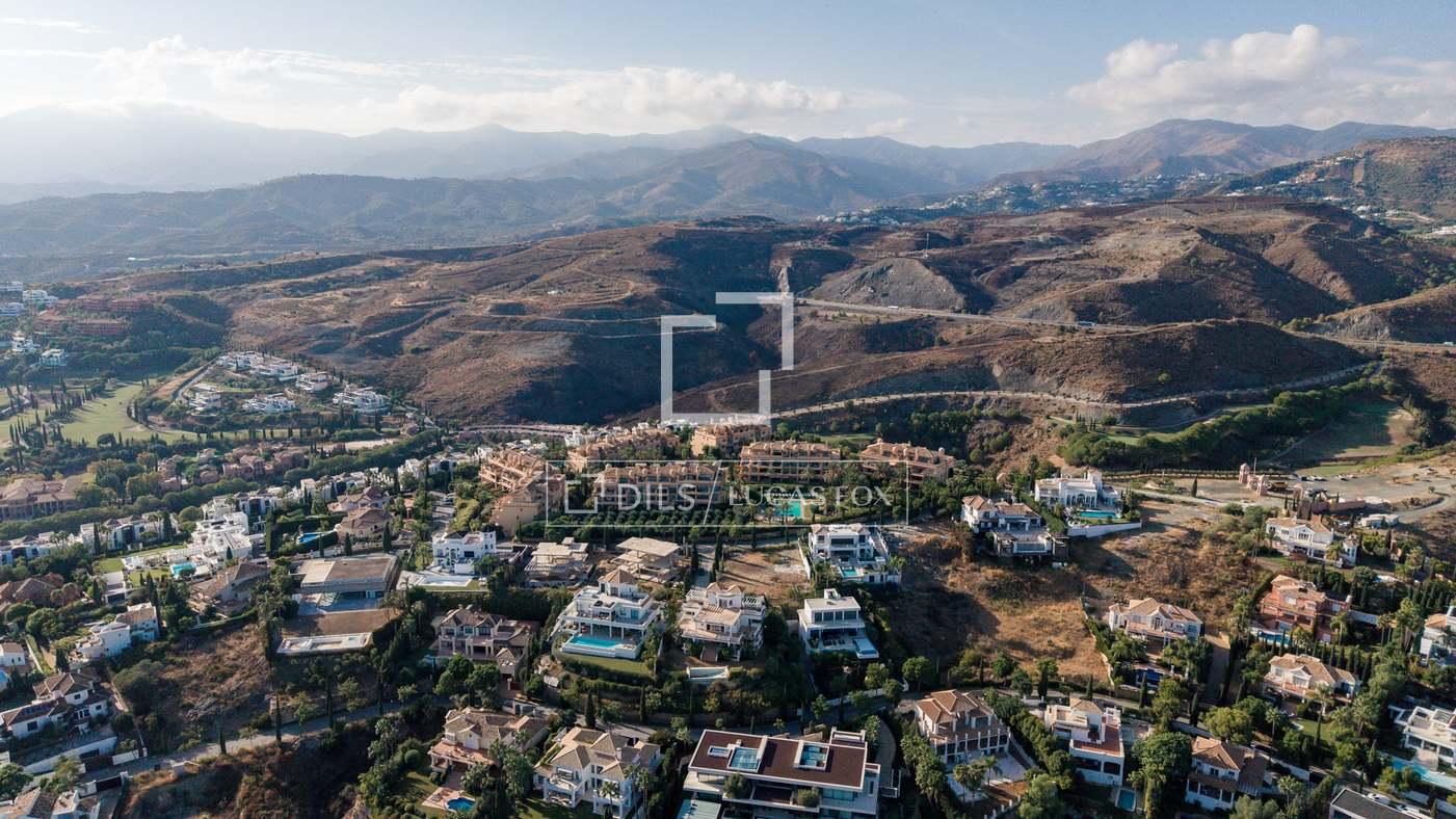 Plot for Sale in Benahavís
