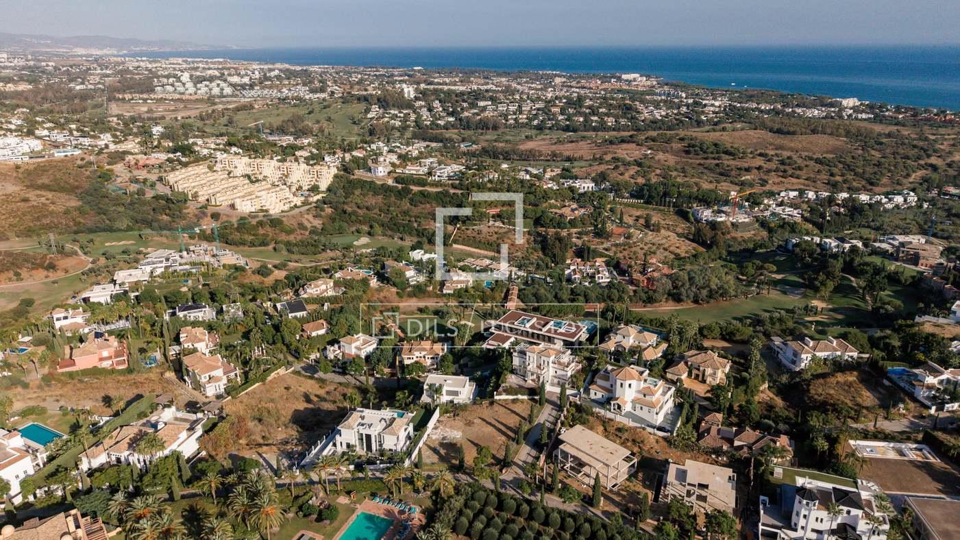 Plot for Sale in Benahavís